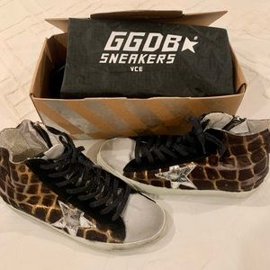 Vintage golden goose sneakers.